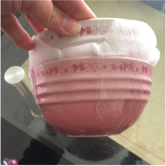 Le Creuset x Hello Kitty light pink white bow rice Bowl set of 2 nwt - Picture 10 of 14